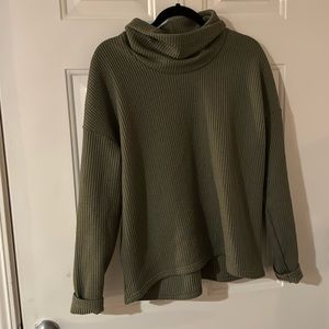 Columbia olive green waffle knit sweater